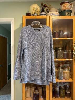 Jeanne Pierre Women's Blue Heathered Cable Knit Crew Neck Sweater